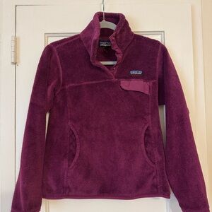 Patagonia Women’s Re-Tool Snap-T Purple Fleece Jacket Size S